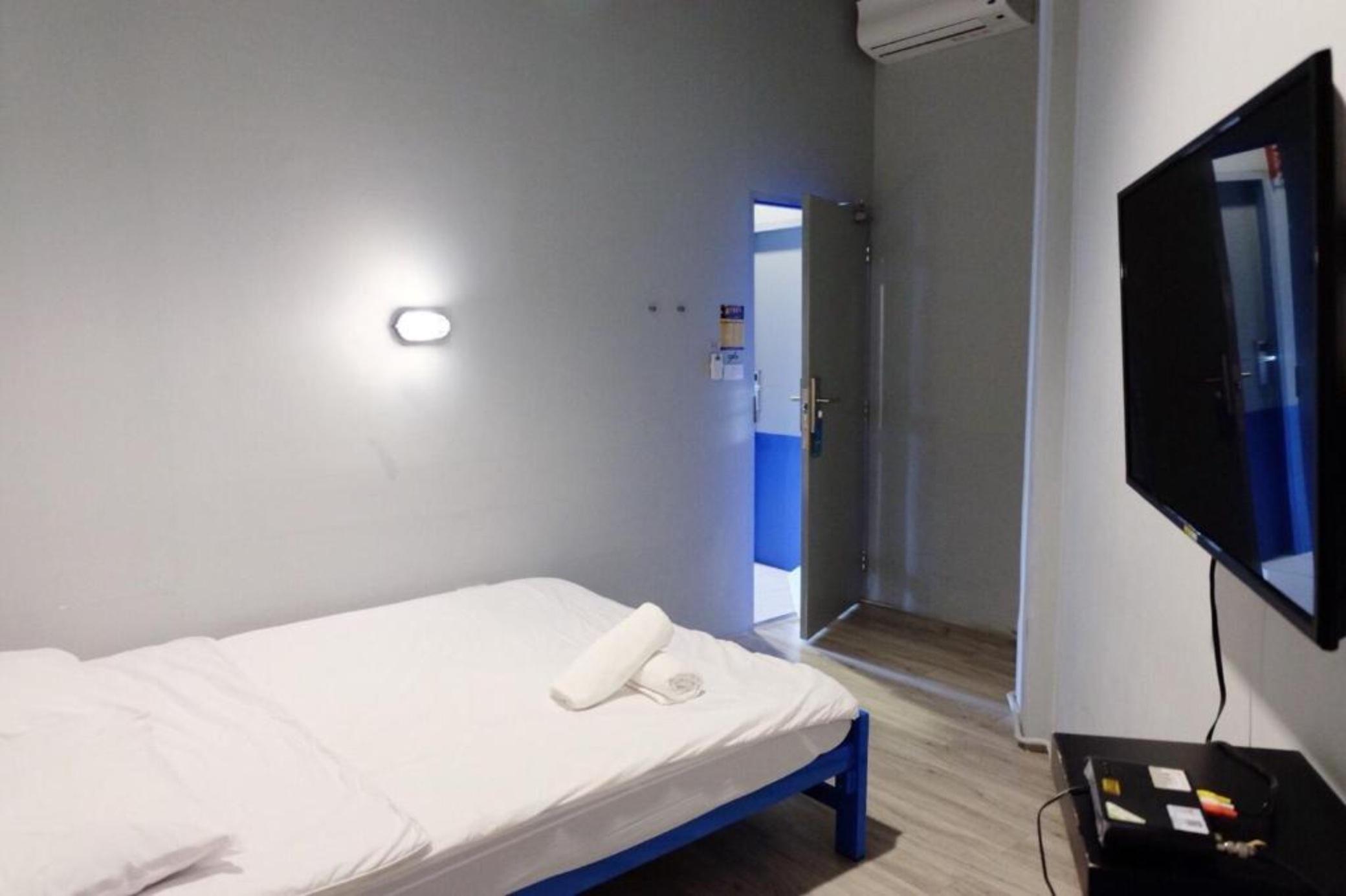 Loftel Station Hostel Bangkok Exteriör bild